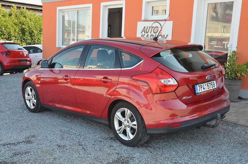 Ford Focus (2011) 1.6 EcoBoost 110kW Titanium  - fotka 4 z 36