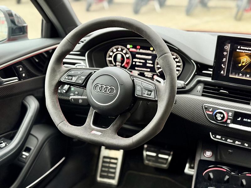 Audi RS 4 Avant competition ZÁRUKA 2029 - fotka 12 z 16