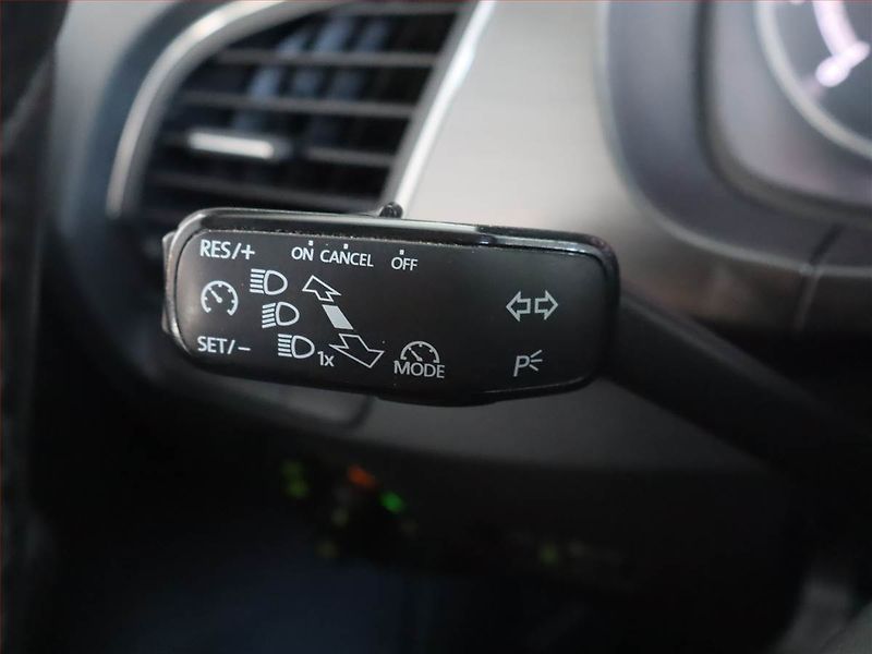Škoda Fabia (2018) 1.0 TSI, Navi, Tempomat - fotka 17 z 21