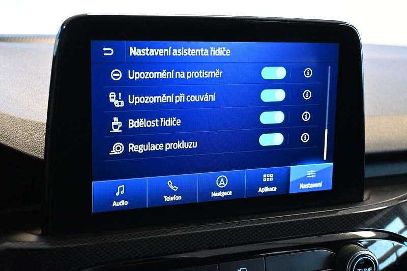 Ford Kuga (2022) 2.0 4x4 ST-LINE X LED ACC VIRT - fotka 21 z 41
