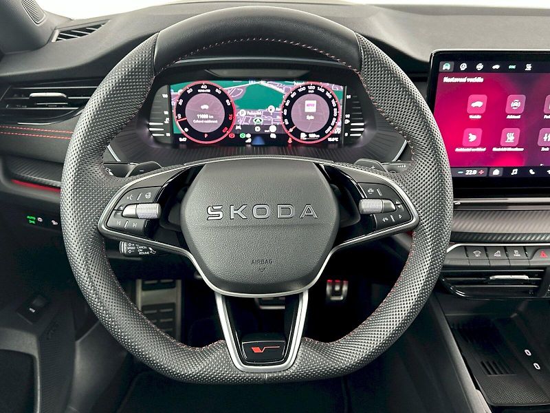 Škoda Octavia (2025) DSG 2.0TSI 195kW RS - fotka 9 z 37