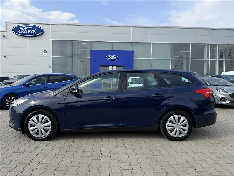 Ford Focus 1,6 TDCi 70kW Trend - fotka 2 z 22