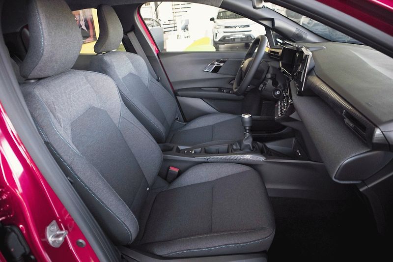 Renault Clio (2026) Evolution TCe 115 - fotka 12 z 39