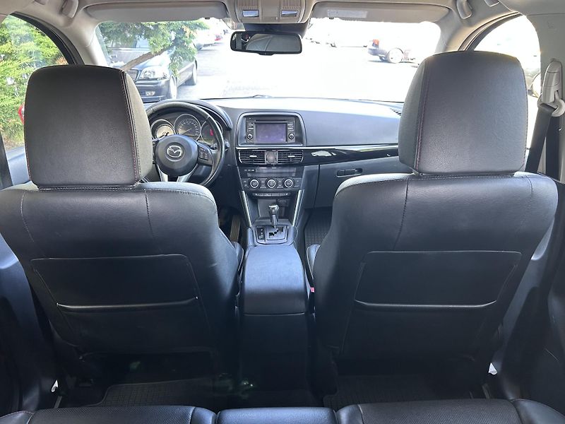 Mazda CX-5 2.0 Skyactiv-G AWD AT Revolut. - fotka 27 z 38