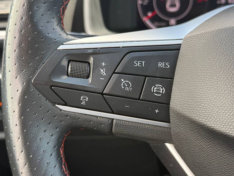 Seat Leon (2022) 1.5 TSI 96 kW FR - fotka 16 z 22