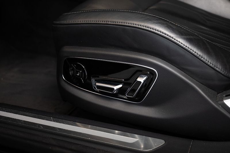 Audi A8 Vzduch. podvozek/Masážní sedad - fotka 9 z 25