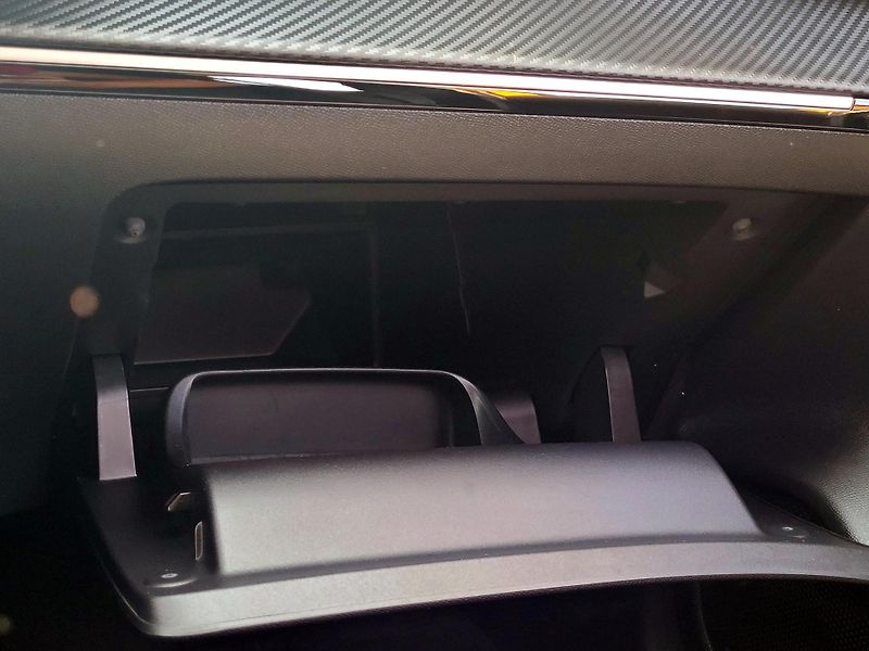 Peugeot 208 Active Pack S&S SERV.KNIHA     - fotka 31 z 39