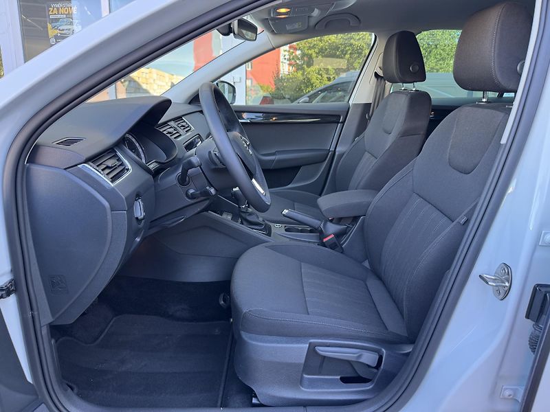 Škoda Octavia 1.4Si 110kW DSG Style - fotka 5 z 20