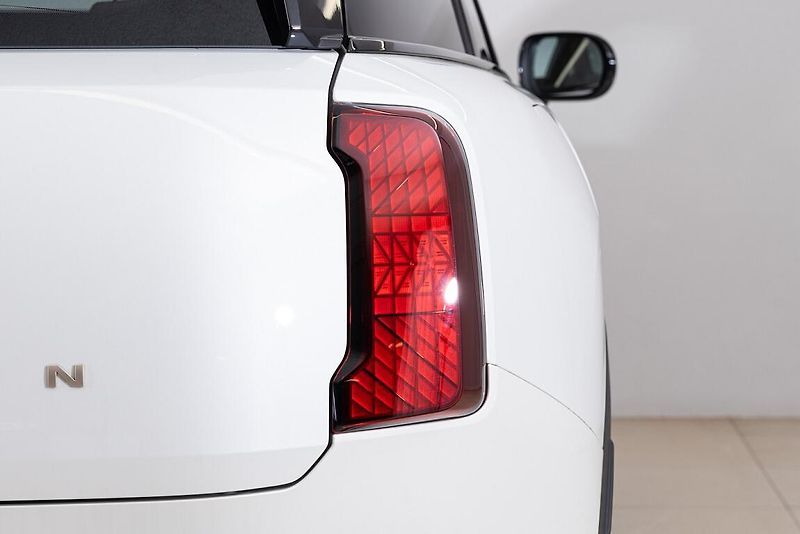 Mini Countryman 2024) - fotka 5 z 13