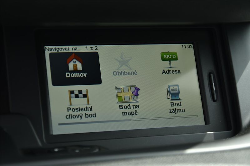 Renault Scénic 1.2 TCe 97kW LIMITED 7-MÍST ČR - fotka 24 z 28