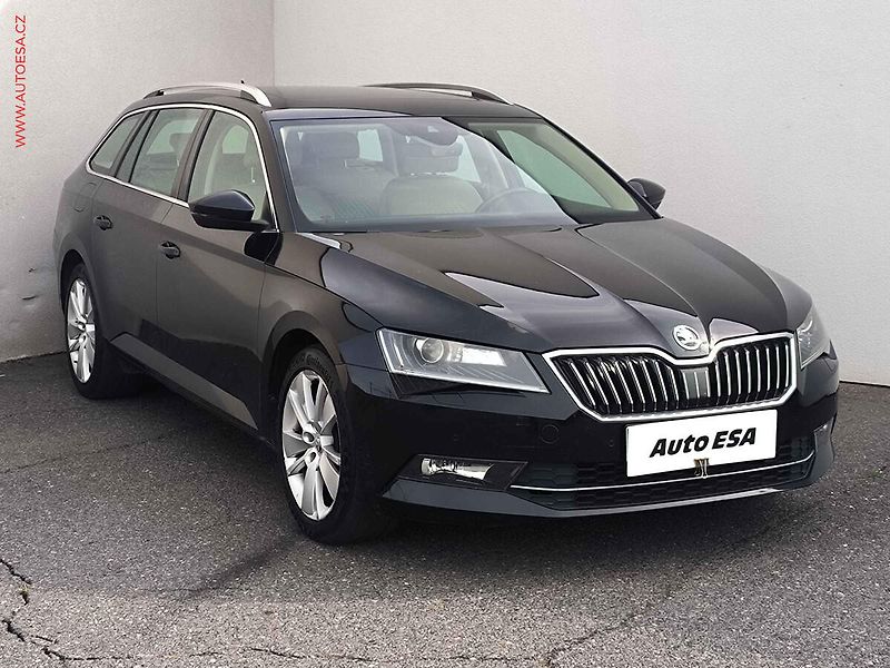 Škoda Superb (2018) 1.8 TSi, ČR, Style, DSG - fotografie inzerátu