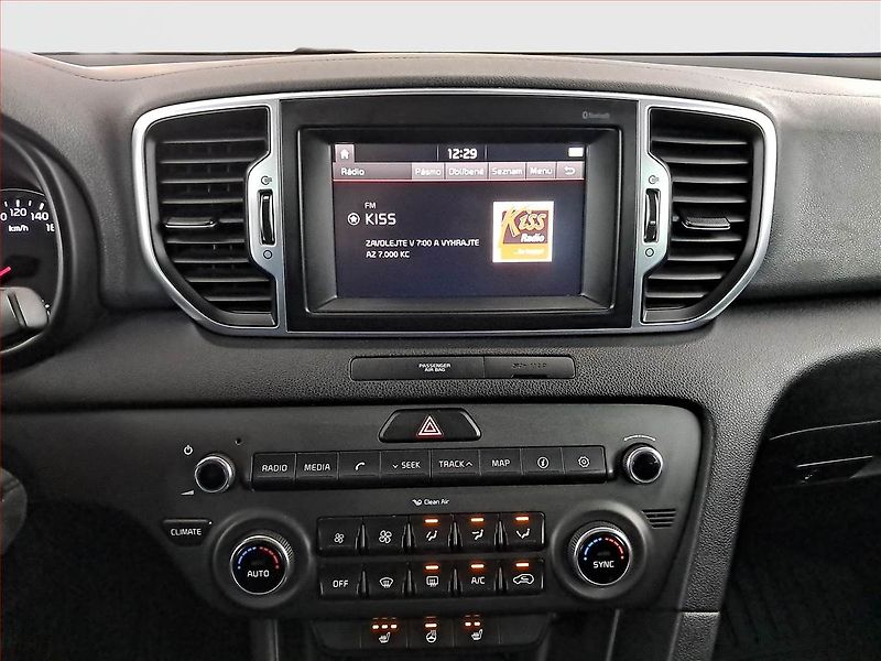 Kia Sportage (2017) 2.0 CRDi, 4X4, Serv.kniha - fotka 12 z 20