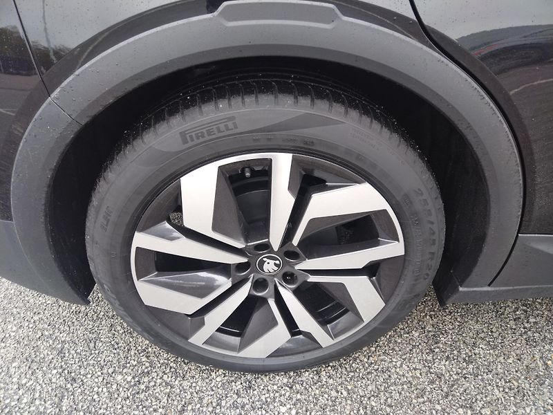 Škoda Elroq Sportline 85, 82 kWh, 210 kW, - fotka 8 z 29