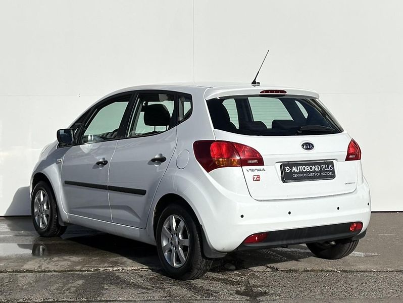 Kia Venga 1.4 CVVT 66kW - fotka 7 z 18