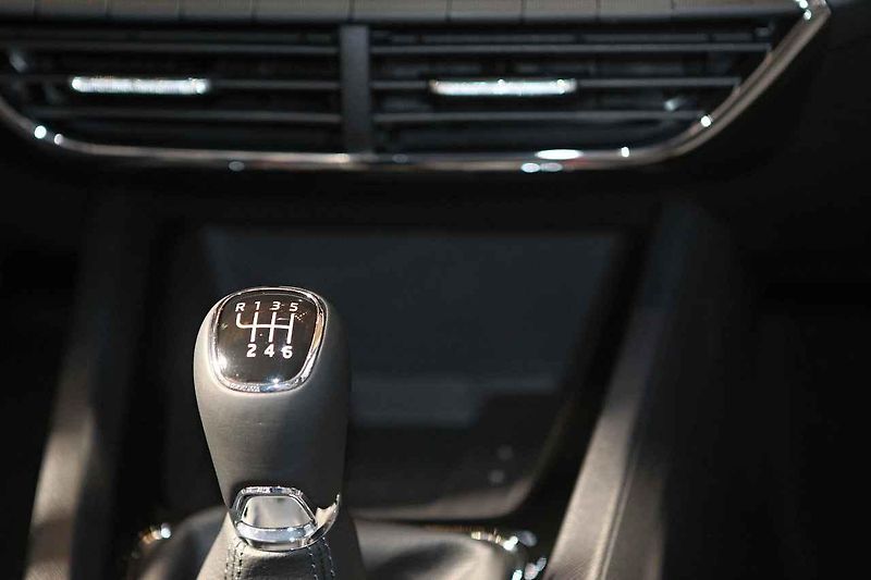 Škoda Octavia IV vypadá výrazně hodnotněji než předchůdce