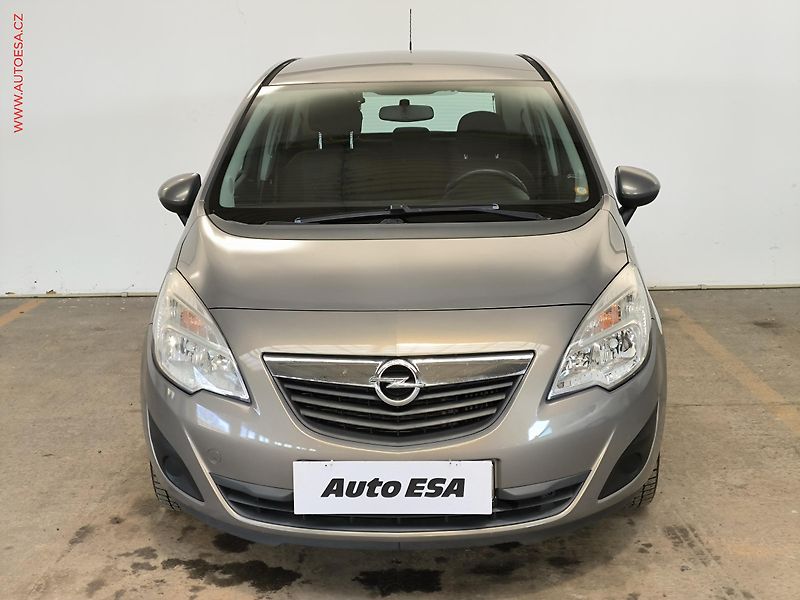 Opel Meriva (2010) 1.7 CDTi, AC, výhřev sed - fotka 2 z 17