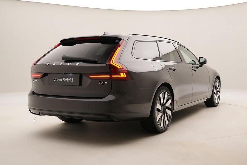 Volvo V90 T6 AWD RECHARGE DARK PLUS AUT - fotka 13 z 61