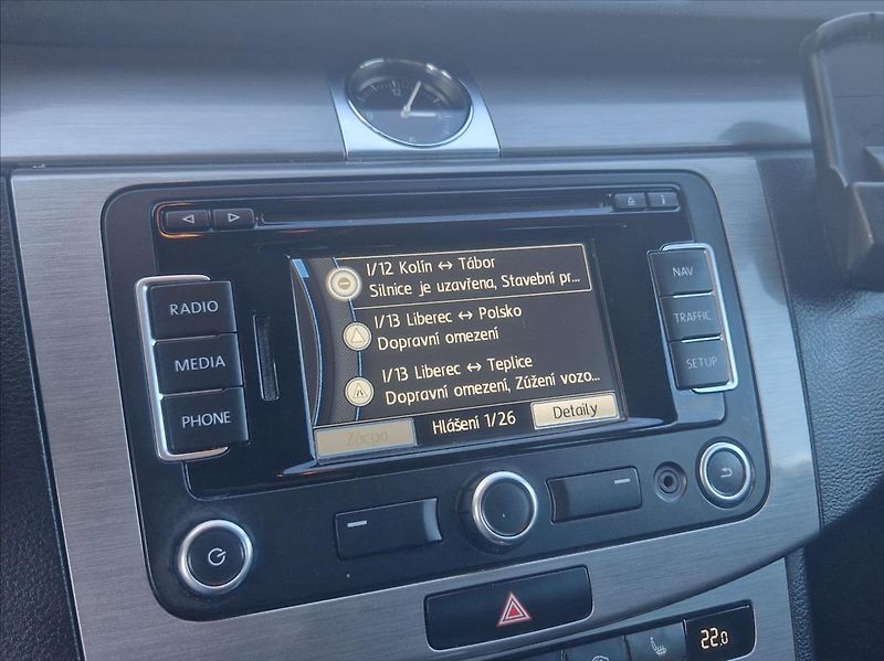 Volkswagen Passat 1,4 TSI DSG AUTOAC SENZOR TAŽN - fotka 30 z 37