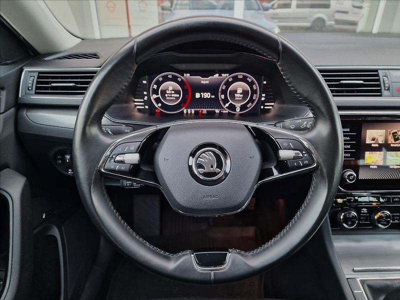 Škoda Superb 2.0TDI 110kW,původ ČR,1.Maj - fotka 21 z 50
