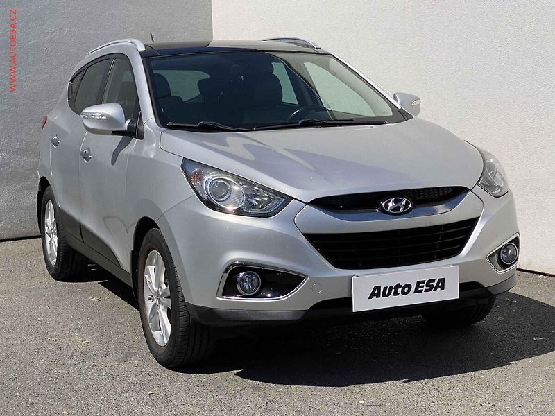 Hyundai ix35 (2012) 1.7 CRDi, ČR, AC, panor - fotografie inzerátu