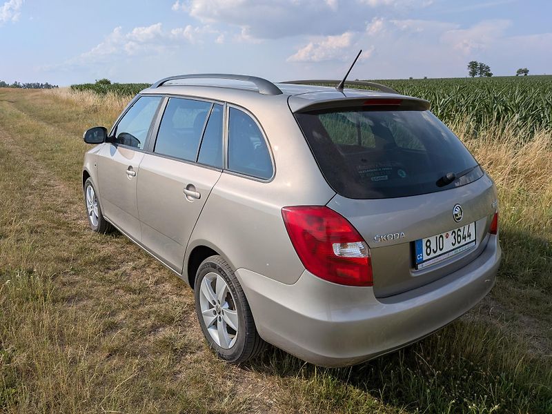 Škoda Fabia (2014) 1.2 TSI 63kW Combi-Servisováno - fotka 4 z 17