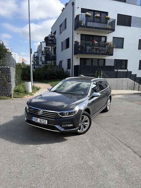Volkswagen Passat Variant (2019) - fotografie inzerátu