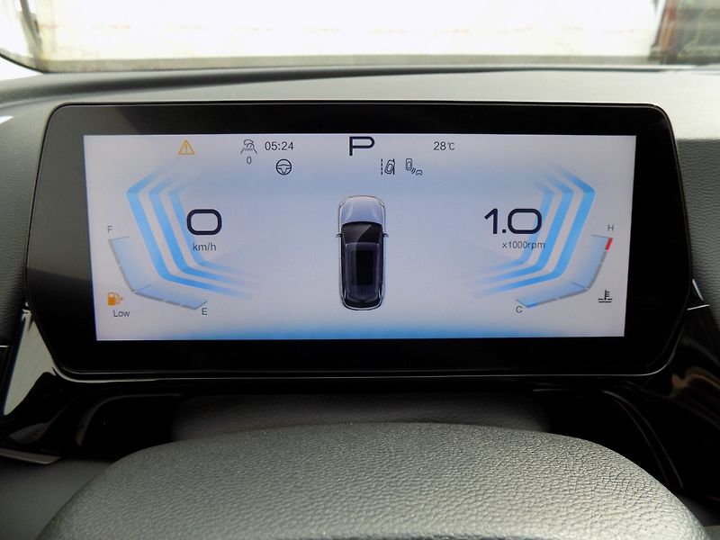 BAIC X5 (2025) 1.5T/AT/Pixel-Led/PANO/DPH/ - fotka 31 z 38