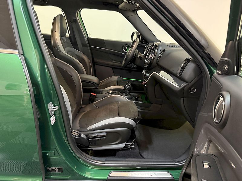 Mini Countryman SD JCW ALL4 Servis TOP - fotka 39 z 42