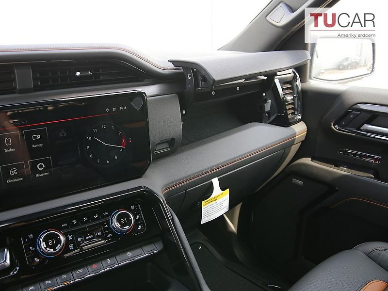 Chevrolet Silverado (2026) ZR2 6.2 V8  - fotka 34 z 48