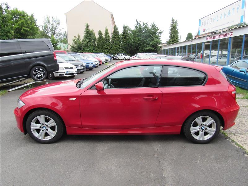 BMW Řada 1 1,6 90kW 116I - fotka 7 z 27