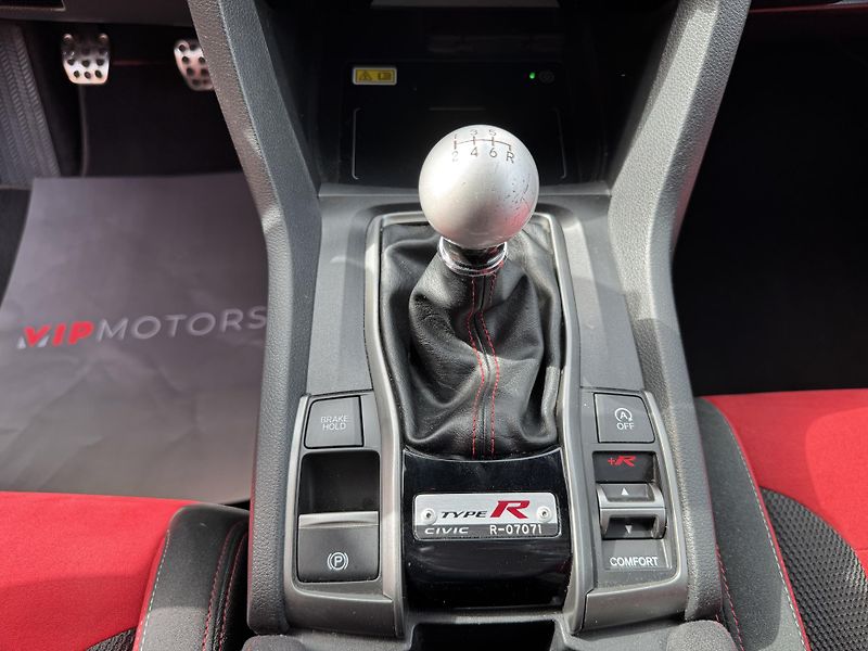Honda Civic TYPE R - 364PS - R19 - fotka 20 z 33
