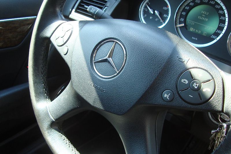 Mercedes-Benz Třídy C (2008) 220CDi,AUT,ČR,Servisní kniha - fotka 45 z 65