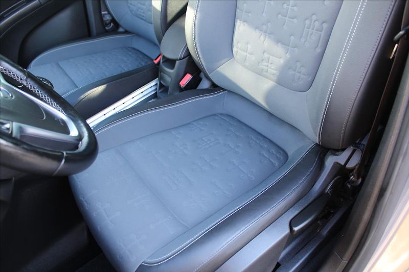 Opel Meriva 1,4 T  ČR,1.MAJITEL,COSMO - fotka 18 z 23