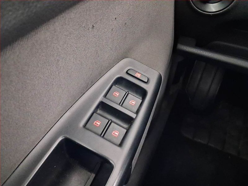 Volkswagen Polo (2007) 1.2 12V, jezdí dobře - fotka 14 z 14