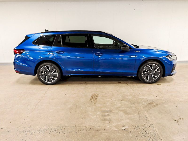 Škoda Superb (2025) Combi iV 1.5 TSI 150 kW DSG Sp - fotka 28 z 33