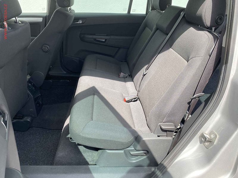 Opel Zafira (2014) 1.8 16V, Family, bixen - fotka 10 z 17