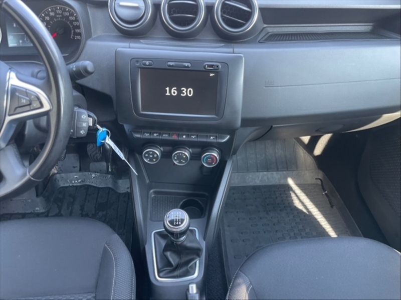 Dacia Duster 1,5 BdCi 115 Comfort 4x4 - fotka 10 z 11