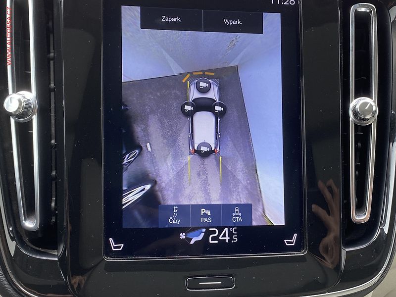 Volvo XC40 (2019) 2.0T5 AWD, 2.maj,ČR - fotka 17 z 17