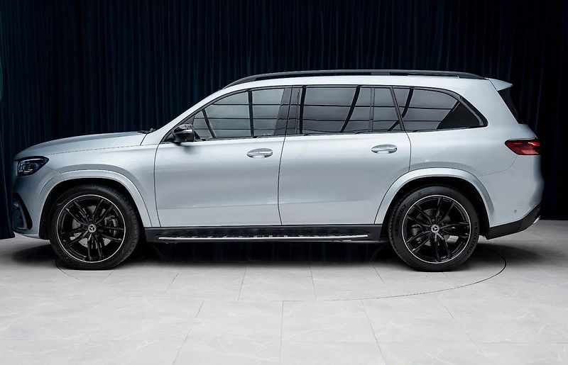 Mercedes-Benz GLS 450d 4M AMG Premium+ Pano Vent - fotka 4 z 15