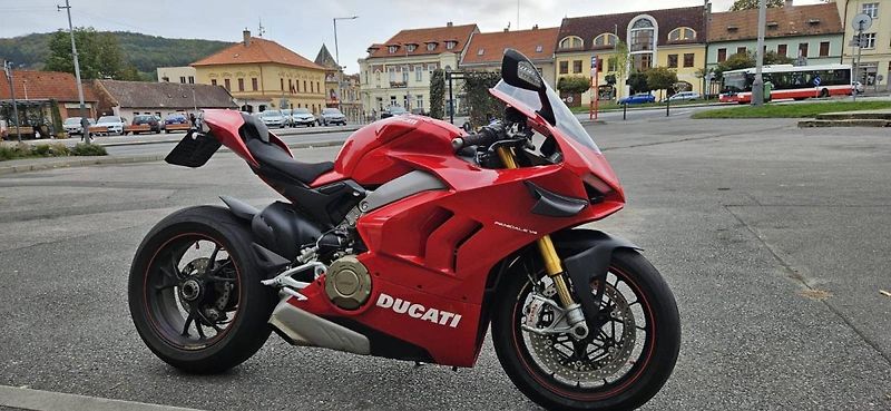 Ducati 1199 Panigale S (2018) 1199 Panigale V4 S - fotka 1 z 1