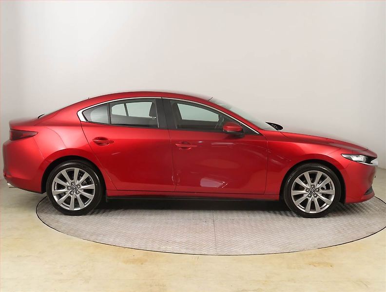 Mazda 3 (2026) Selection e-Skyactiv G140 - fotka 6 z 21