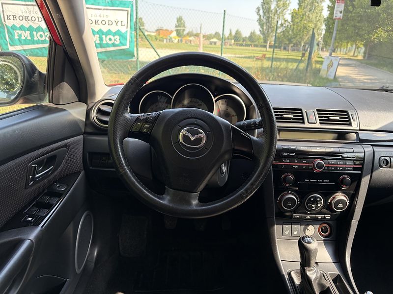 Mazda 3 1.6 Sport  - fotka 24 z 30