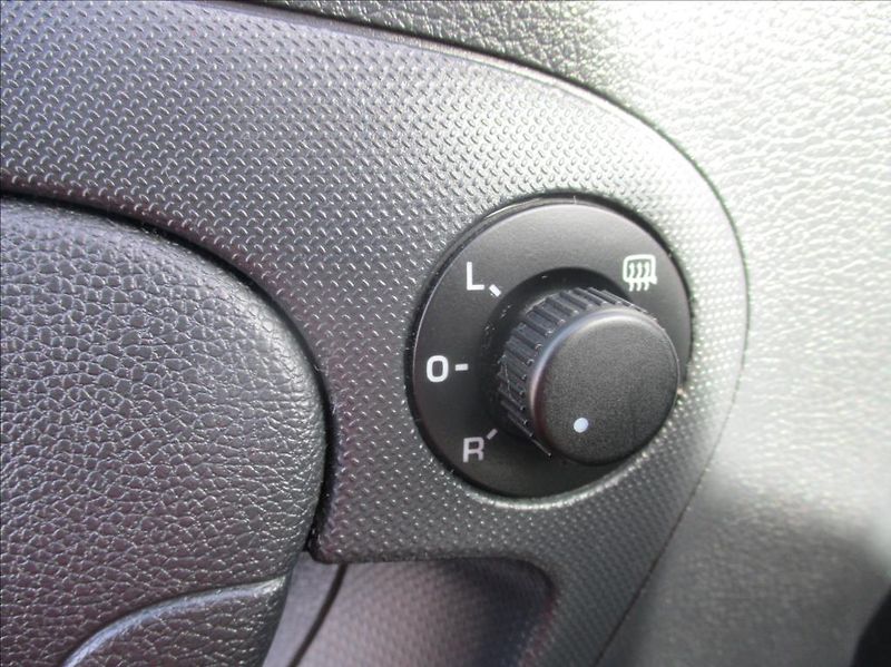 Škoda Roomster 1,2 TSi, Style, klima, servis, - fotka 23 z 27