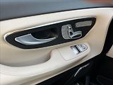 Mercedes-Benz Třídy V 300 d 4MATIC EXCLUSIVE AMG - náhled 12