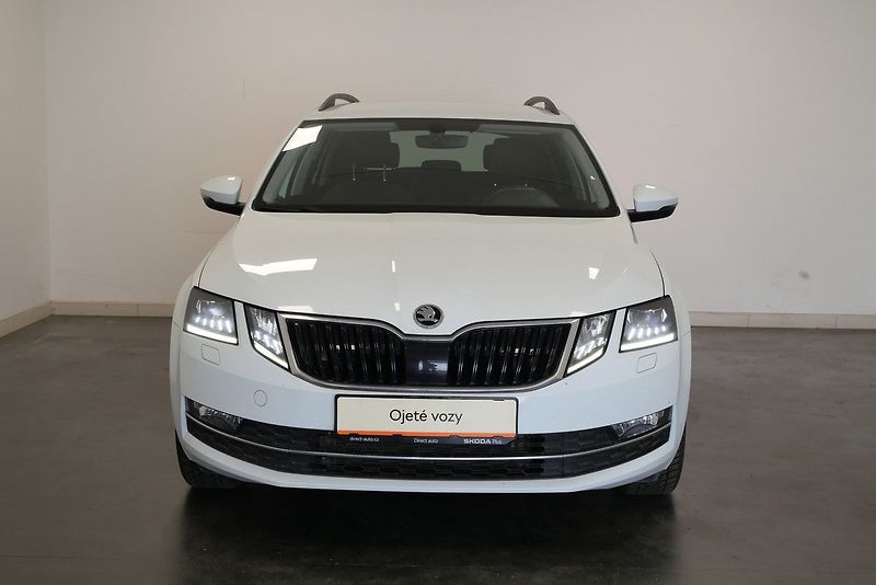 Škoda Octavia - fotka 4 z 23