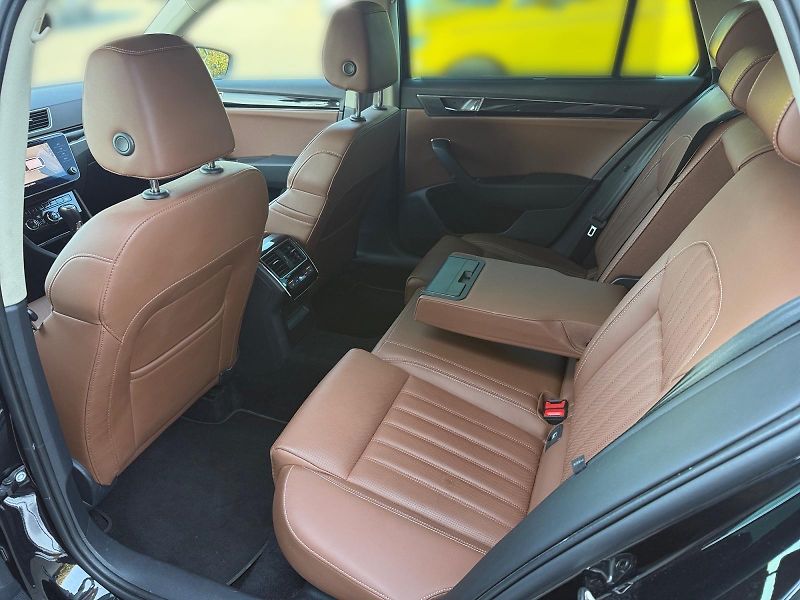 Škoda Superb (2023) L&K 2.0TDI 147kW DSG 4x4 TAŽNÉ - fotka 8 z 11