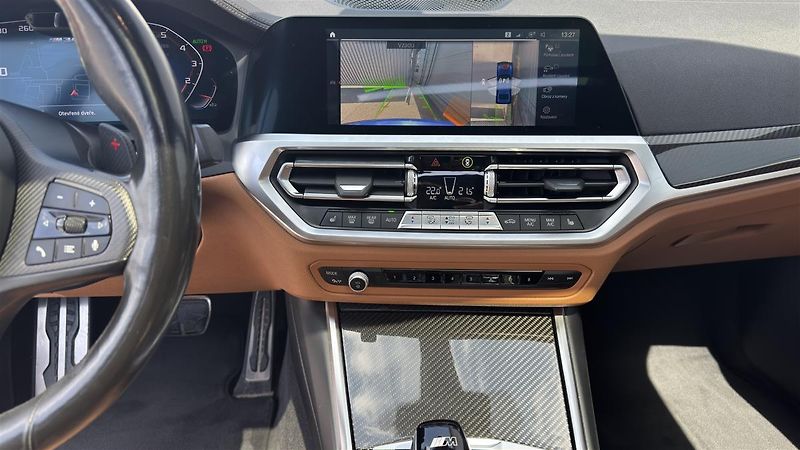 BMW Řada 3 M340i xDrive - fotka 14 z 17