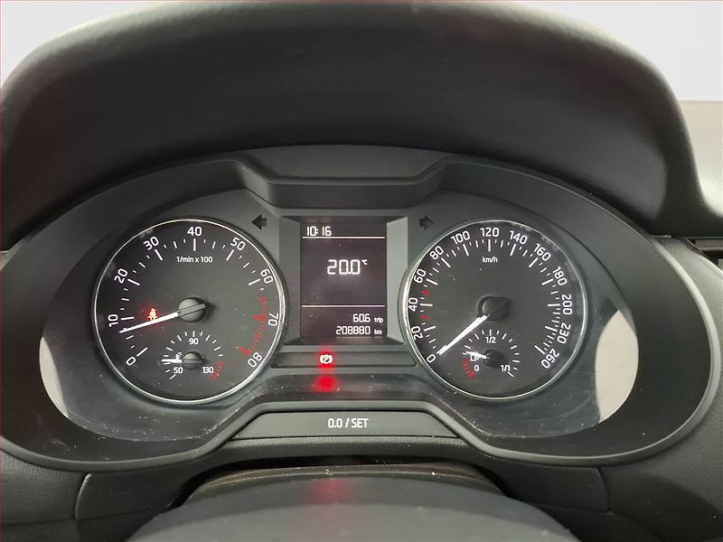Škoda Octavia (2013) 1.2 TSI - fotka 11 z 13