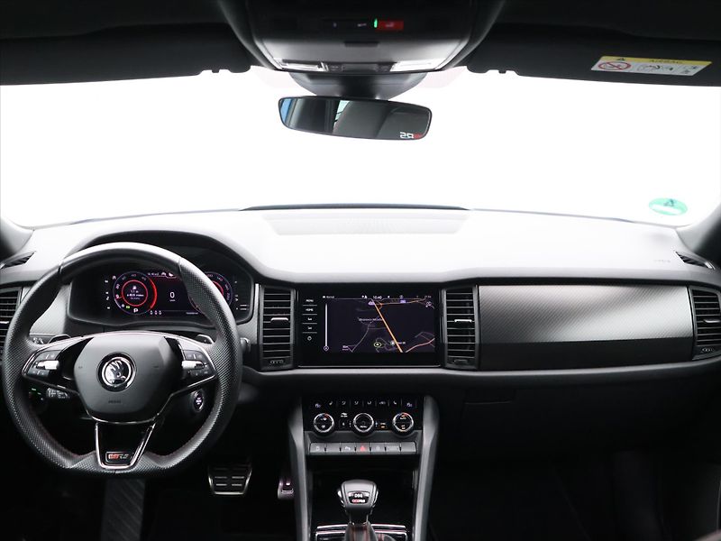 Škoda Kodiaq RS 2,0 TDI DSG 4x4 Webasto 1.M - fotka 31 z 39