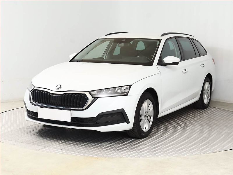Škoda Octavia (2020) Ambition 2.0 TDI, Tempomat - fotka 2 z 16